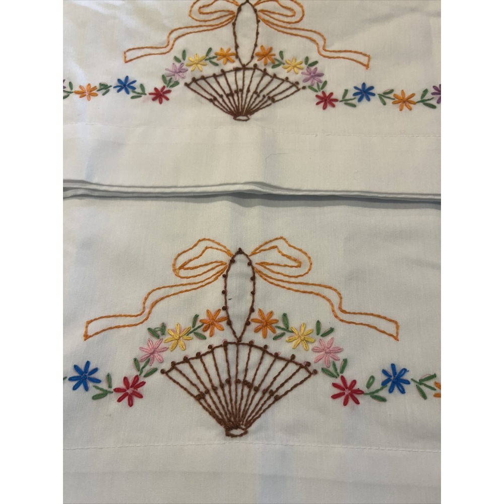 Vintage Thomaston New Era Hand Embroidered WildFlower Basket STD. Pillow Cases